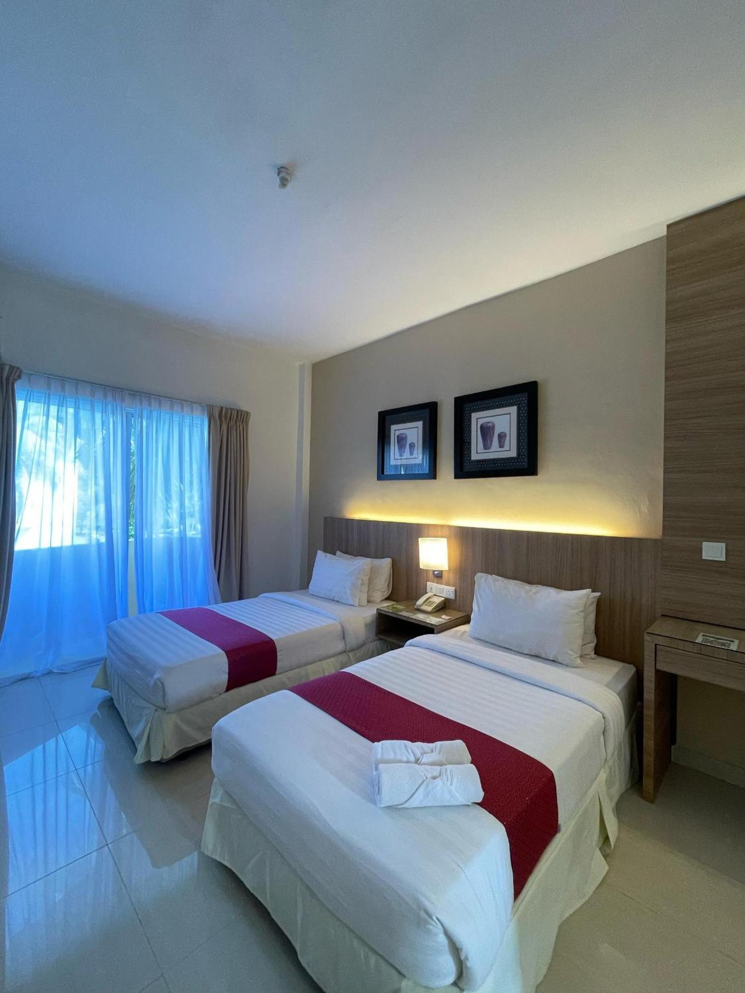 Rompin Resor 3*